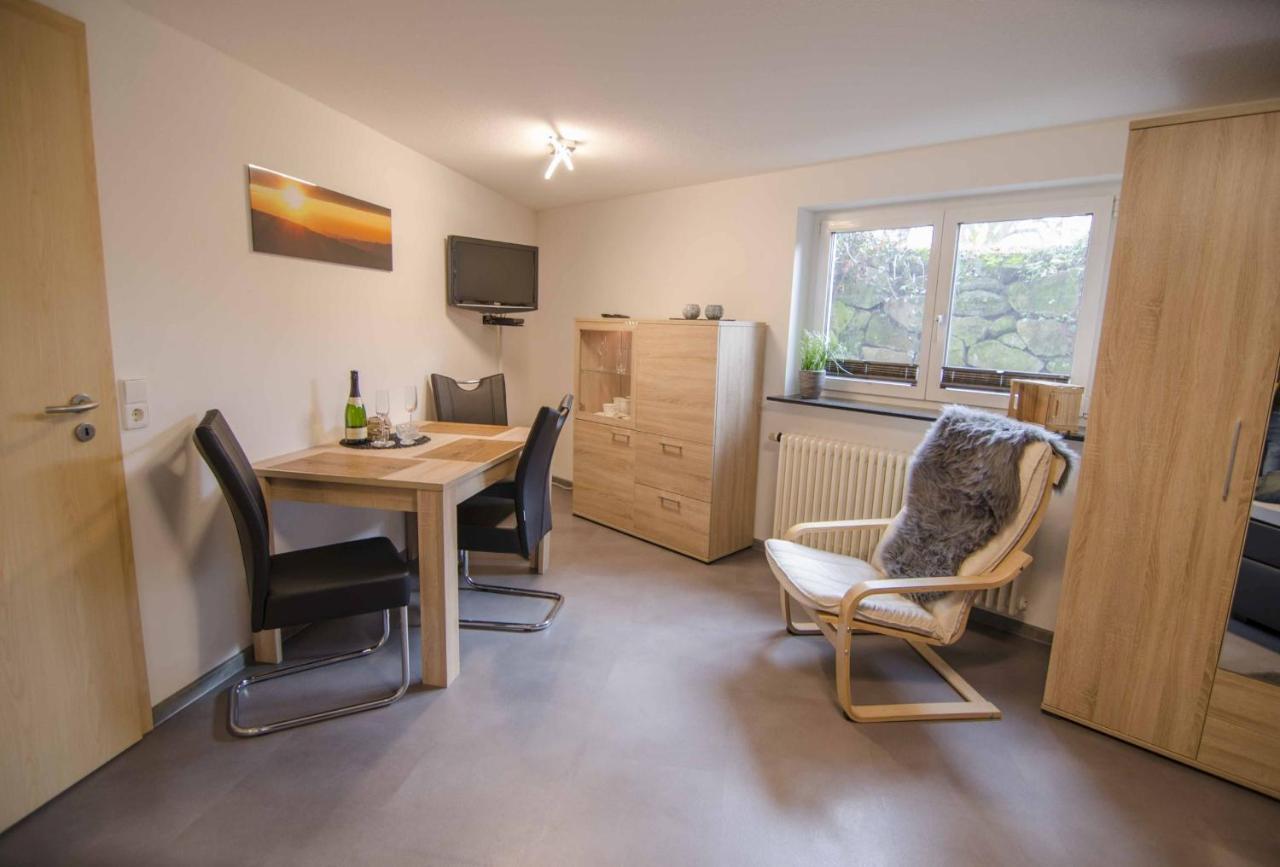Haus Bienen Bed & Breakfast Ihringen Exterior photo